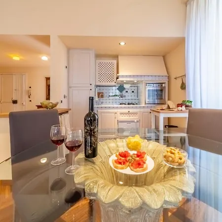 Vicolo Dei Malespini Apartment